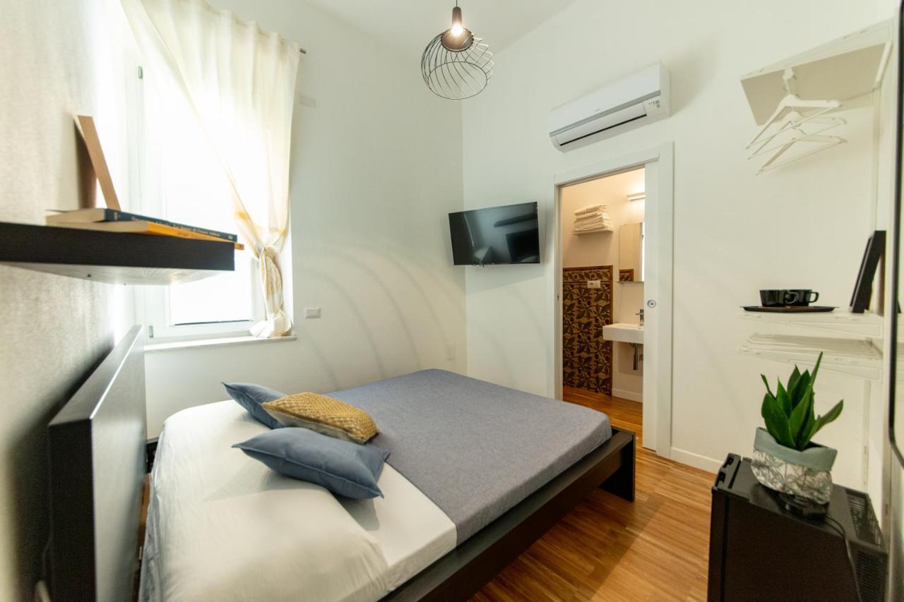 Lele'S Rooms Cagliari Exterior foto